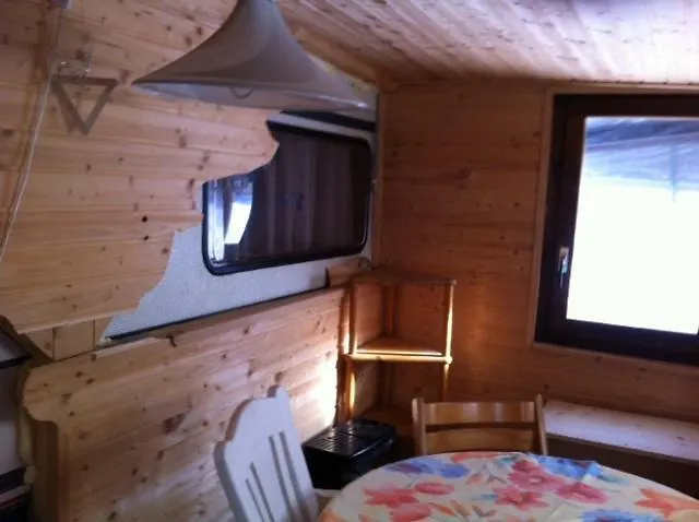 Camping Schonblick Im Saas-tal ザース・グルント