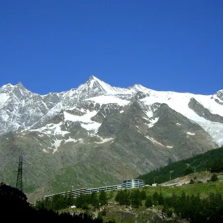 Camping Schonblick Im Saas-tal * 萨斯格伦德